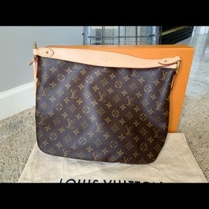 Authentic Louis Delightful PM New Model